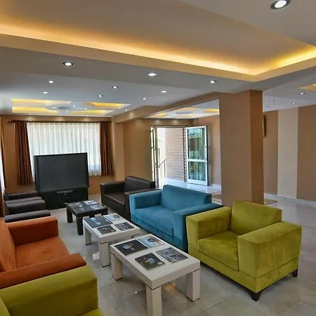 Airport Guelluek Hotell *