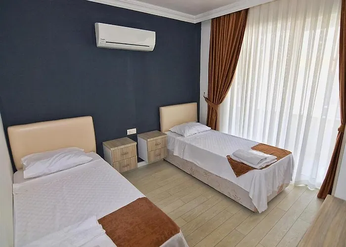 Hotel Airport Guelluek *